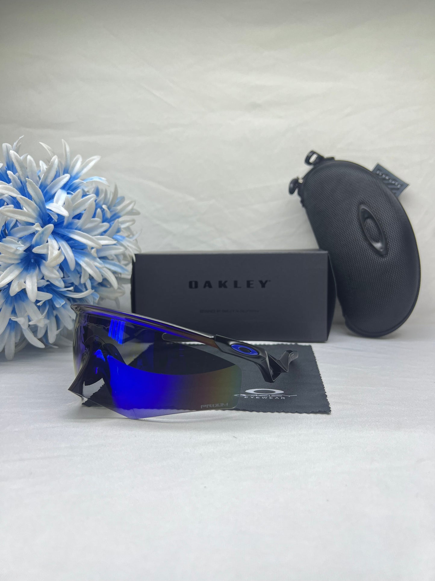 Oakley QNTM KATO Sport Sunglasses black blue