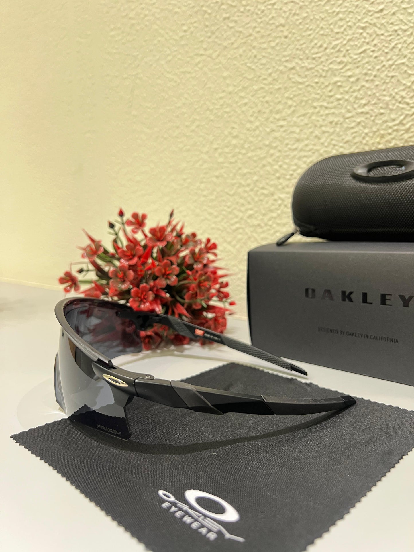 OAKLEY Encoder Sports Sunglasses ( Black & Black )
