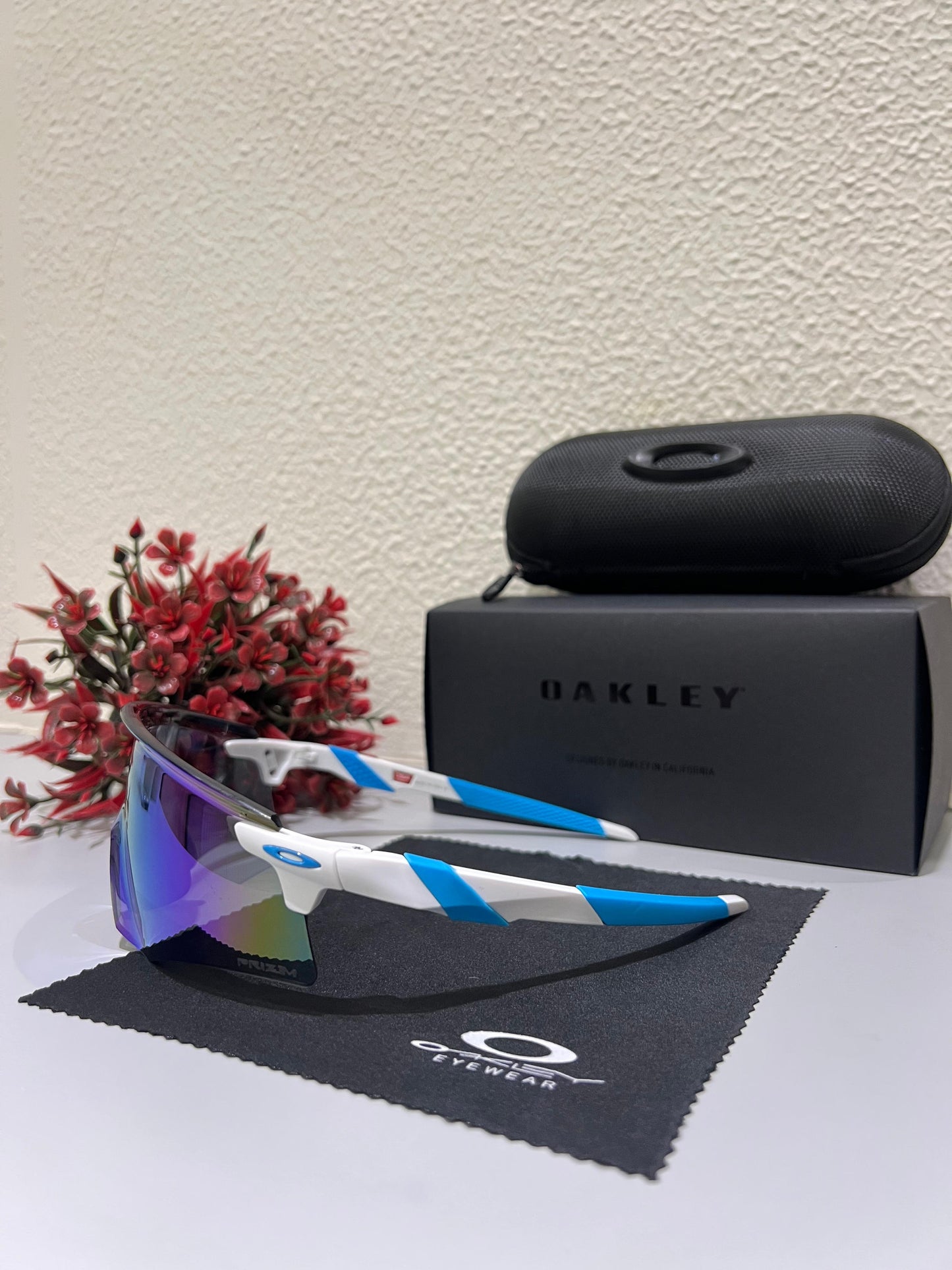 OAKLEY Encoder Sports Sunglasses (WHITE BLUE)