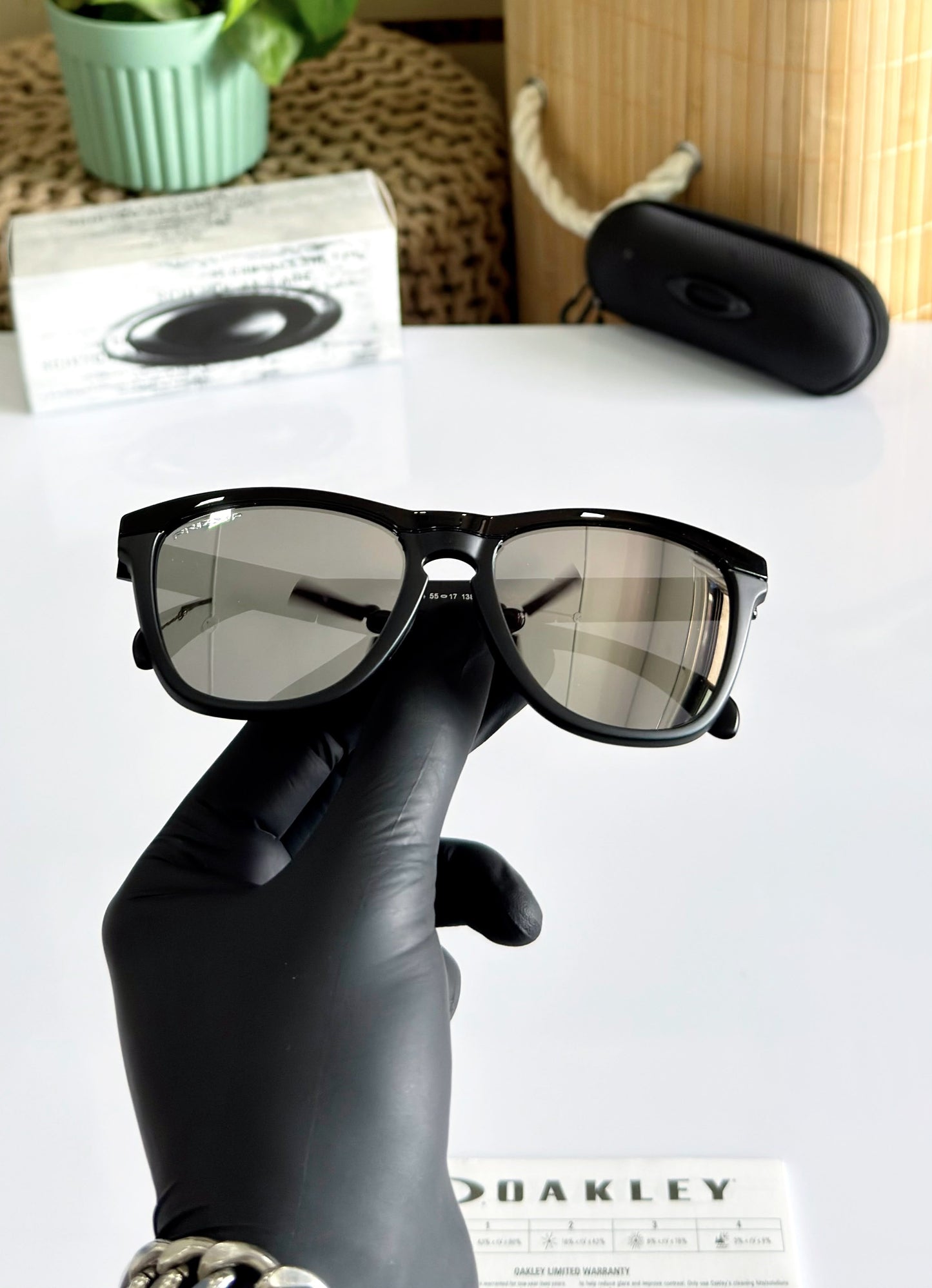 New Sports Fashion Sunglasses-FROG.S/BLACK SILVER