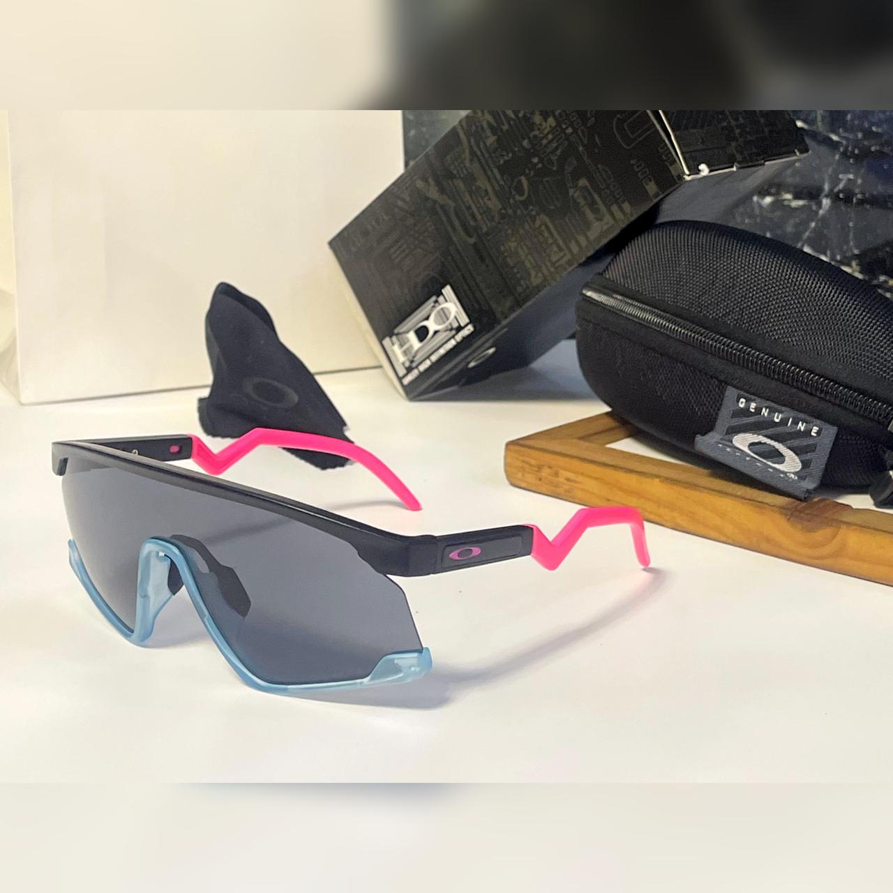 New Sports Fashion Sunglasses BXTR RED BLACK