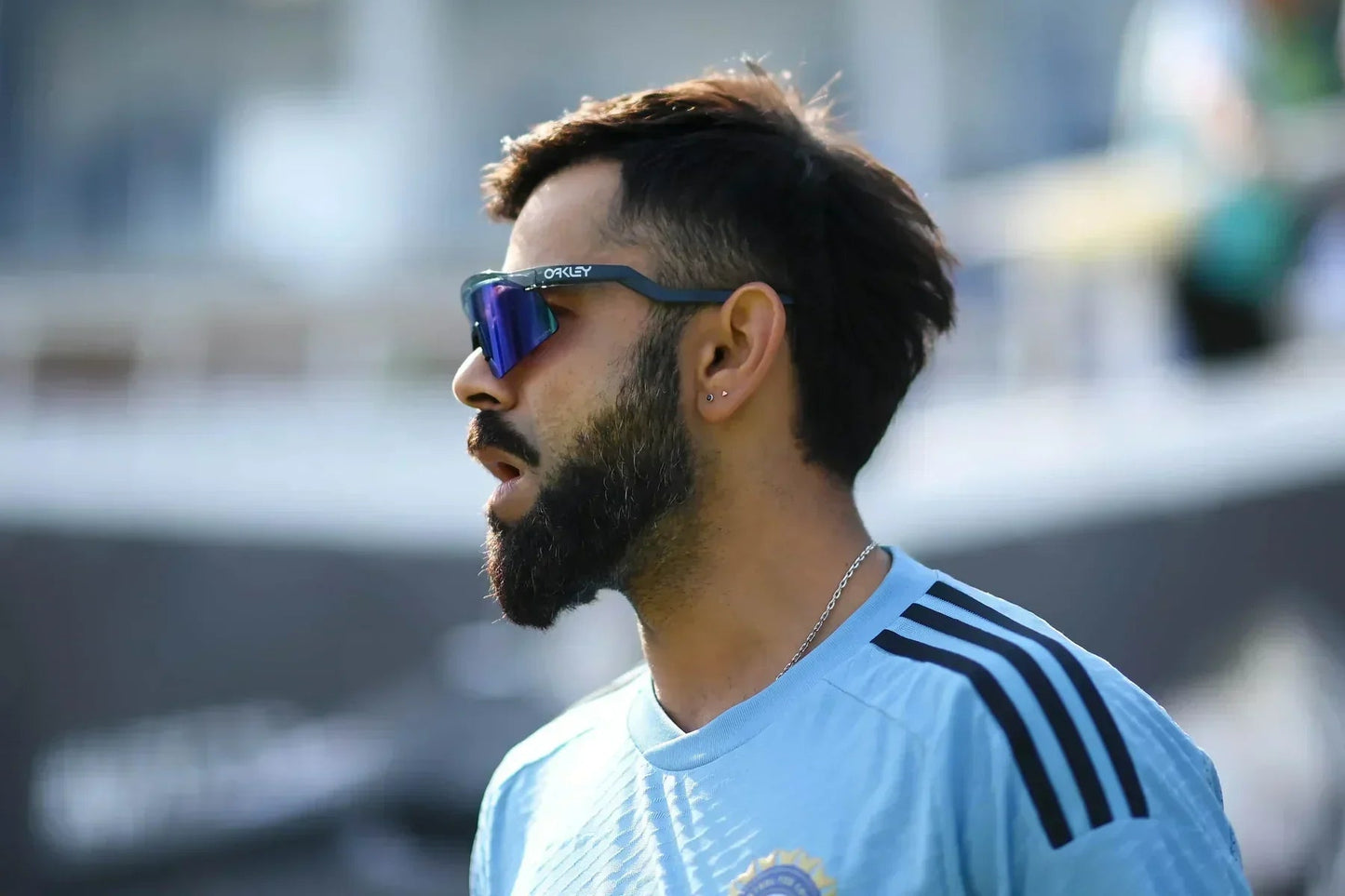 Oakley hydra UV protected Sport Sunglasses black blue virat