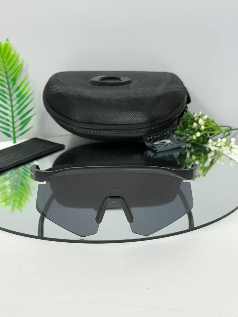 Oakley hydra UV protected Sport Sunglasses Black Black
