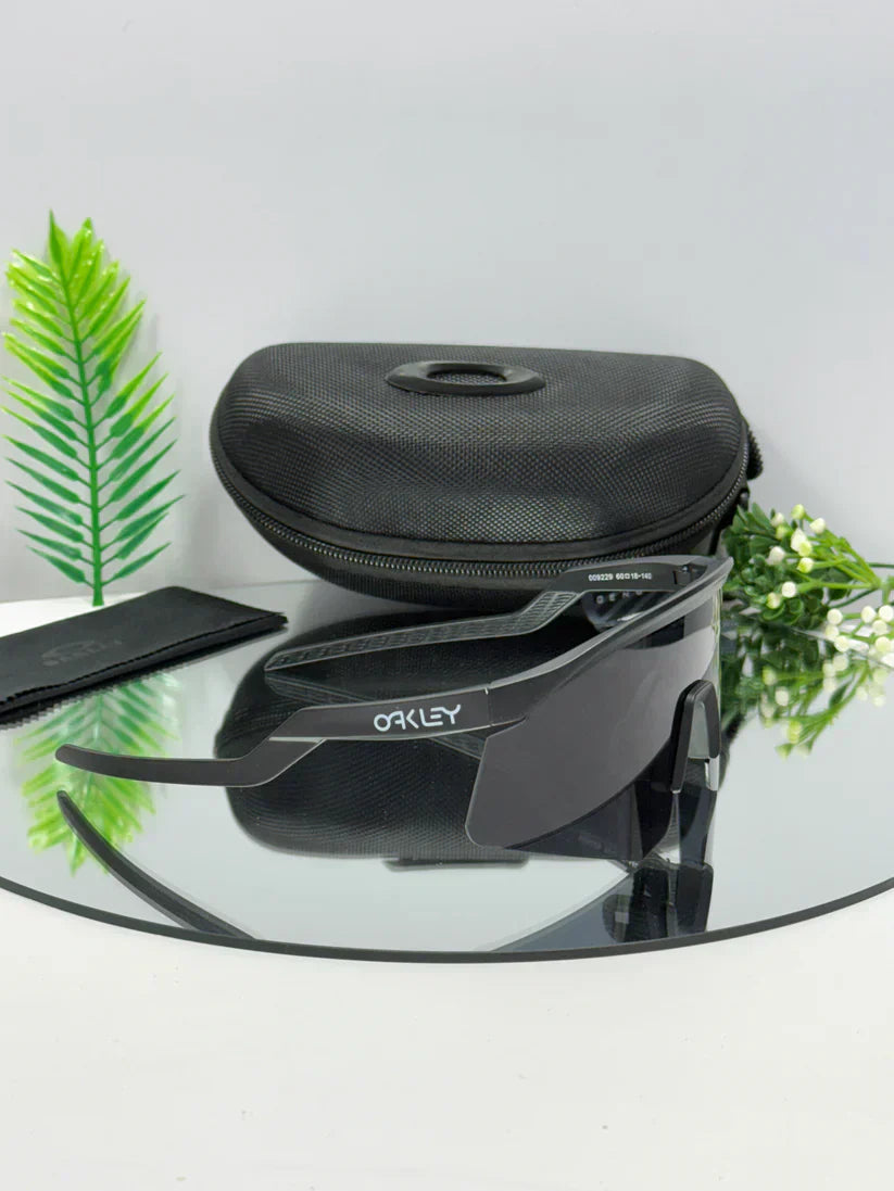 Oakley hydra UV protected Sport Sunglasses Black Black