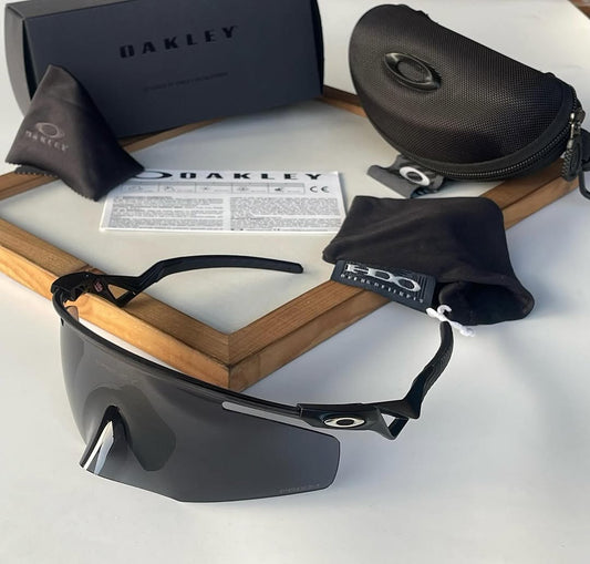 Oakley KATO QNTM UV protected Sport Sunglasses BLACK BLACK