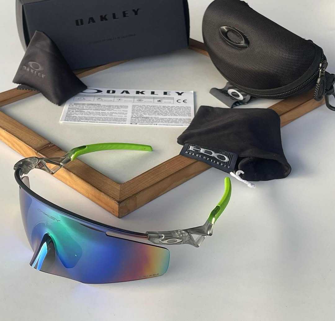 Oakley KATO QNTM UV protected Sport Sunglasses GREEN GREEN