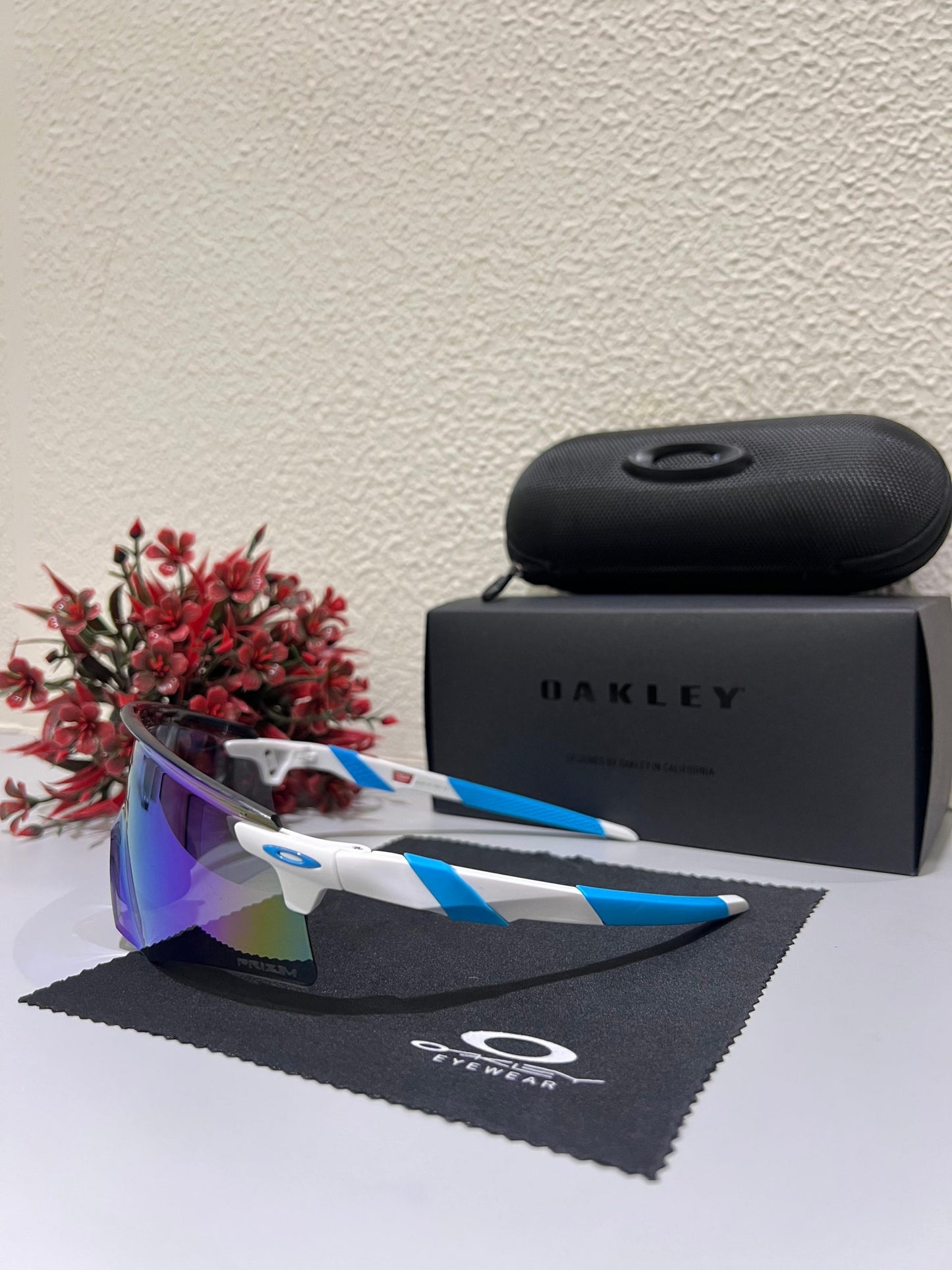 Oakley Encoder UV protected Sport Sunglasses Blue Prizm AND White