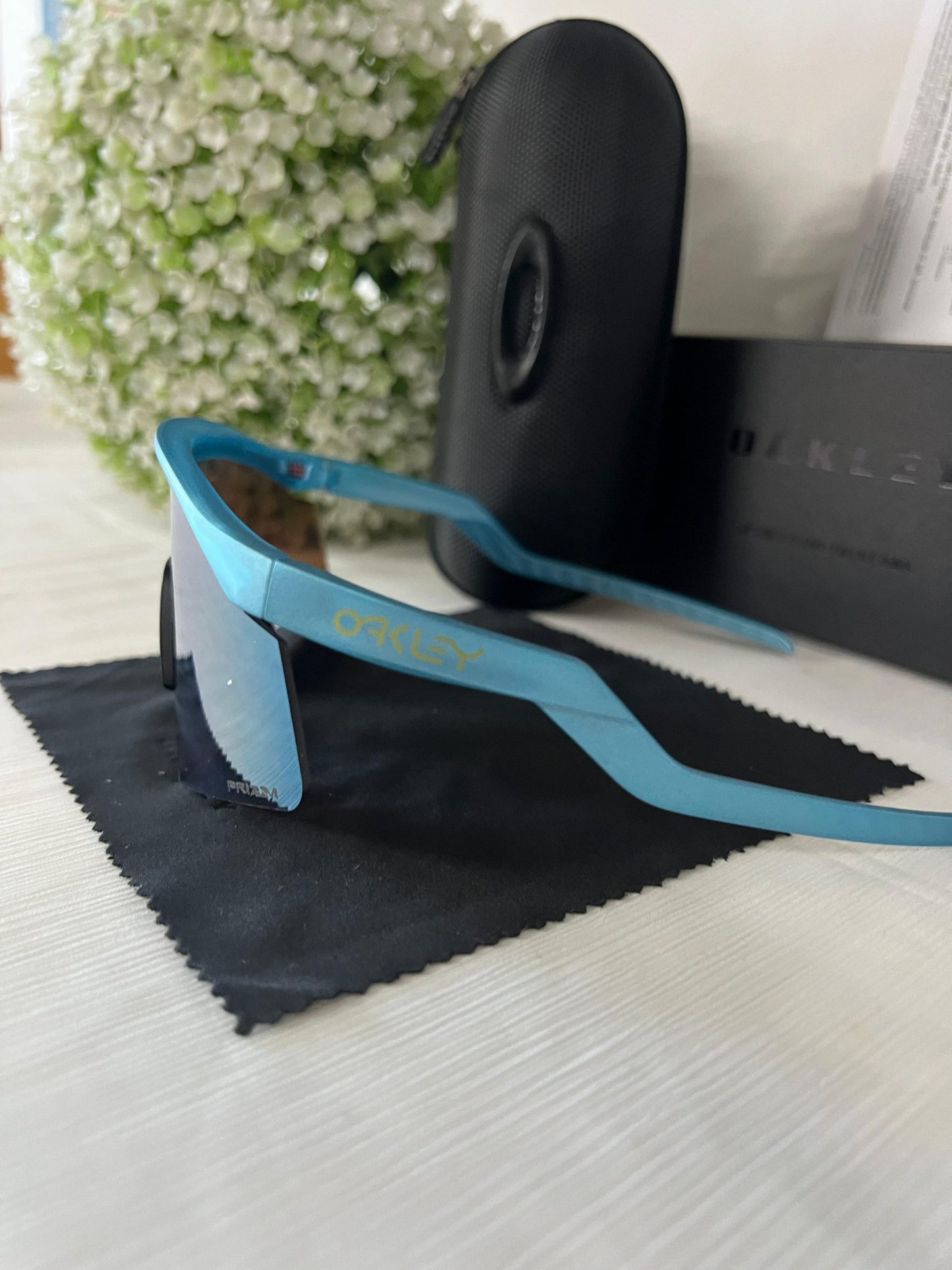 Oakley hydra UV protected Sport Sunglasses METALLIC BLUE  GOLDAN