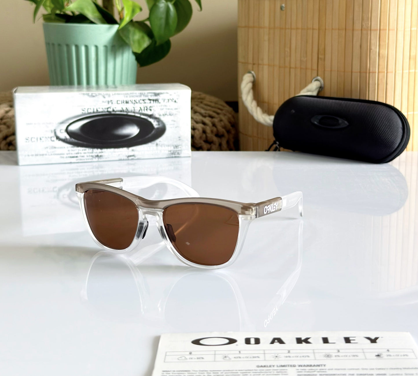 New Sports Fashion Sunglasses-FROG.S/GREYISH BROWN