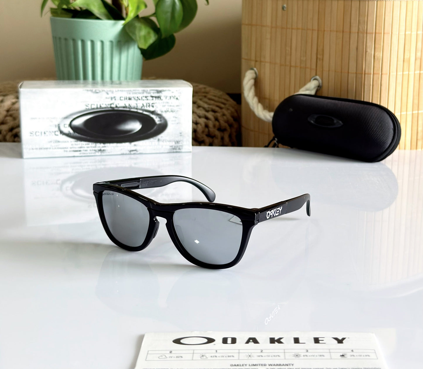 New Sports Fashion Sunglasses-FROG.S/BLACK SILVER