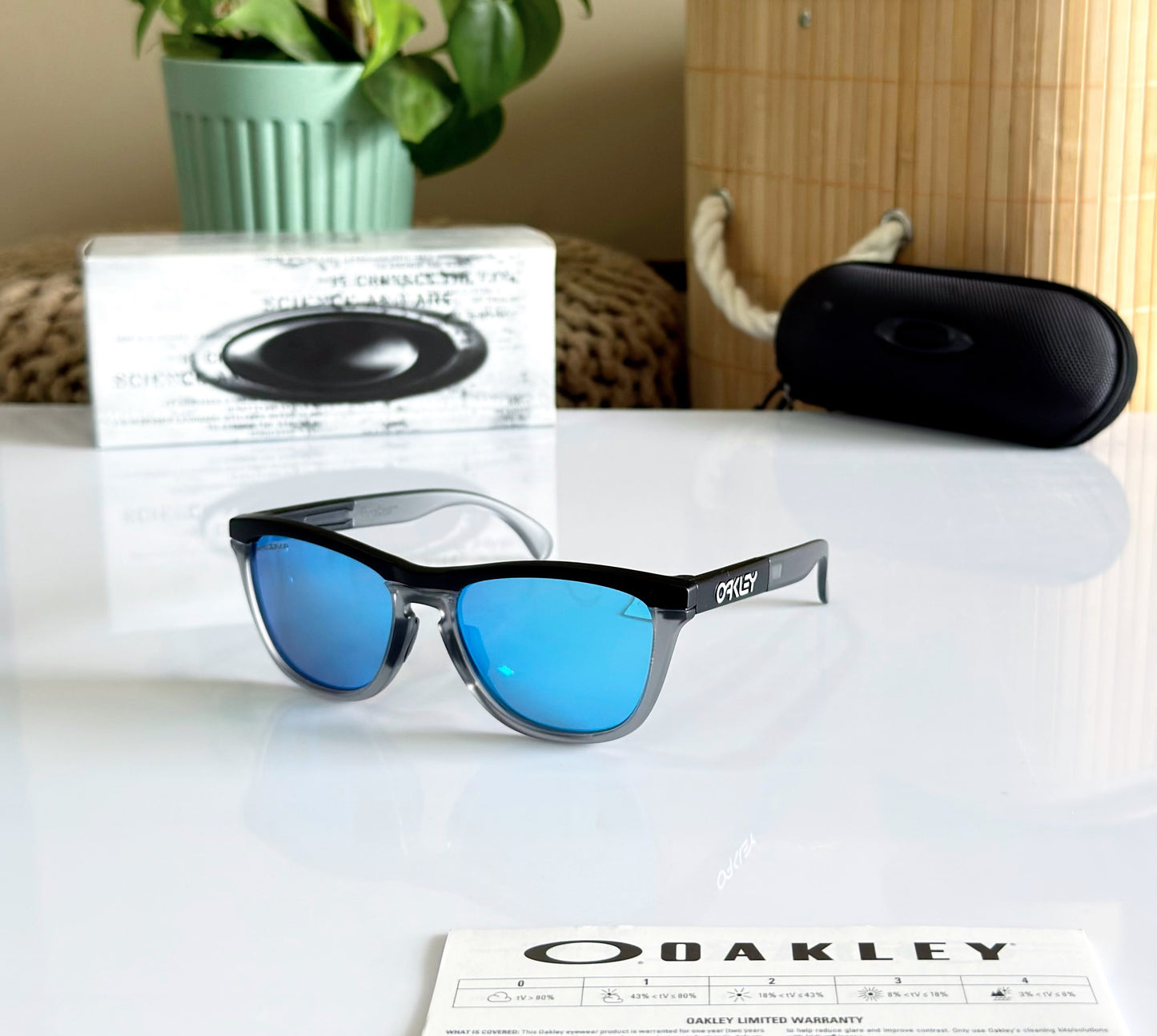 New Sports Fashion Sunglasses-FROG.S/GREY BLUE MERCURY